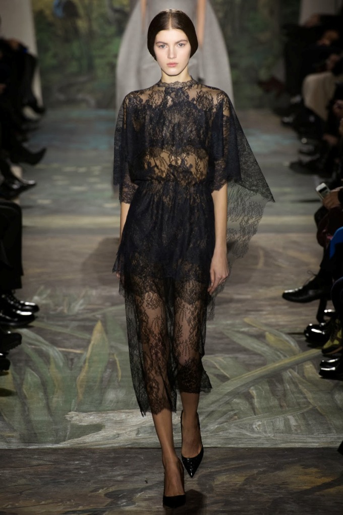 valentino-spring-2014-couture-runway-12_164015136262