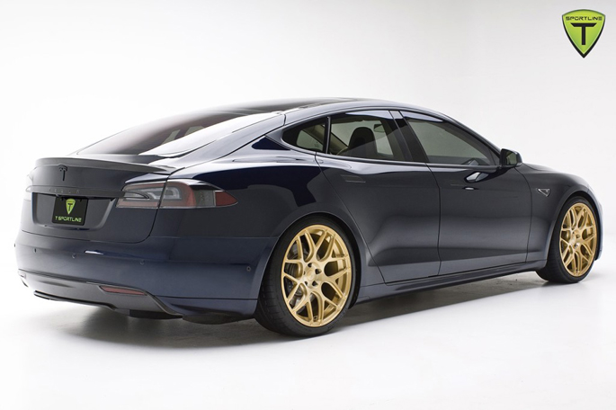 Tesla-Model-S-3-1024x682